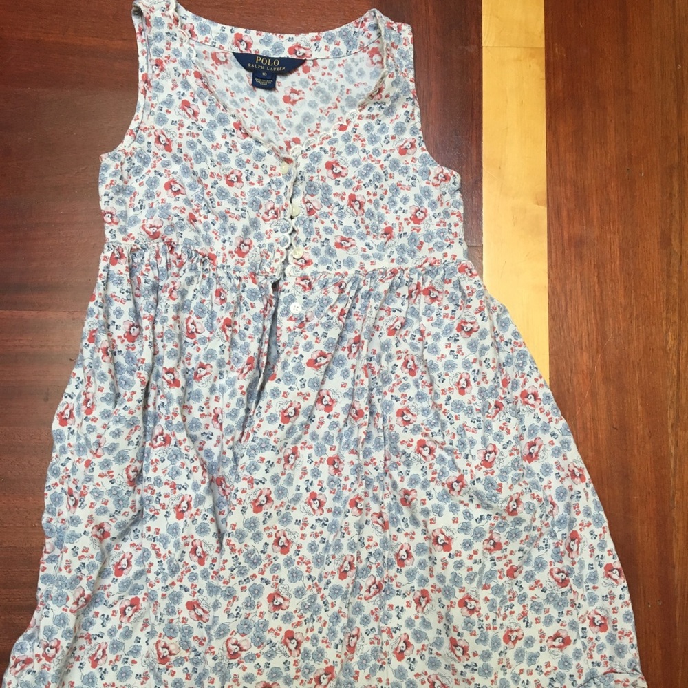 Light weight floral dress!